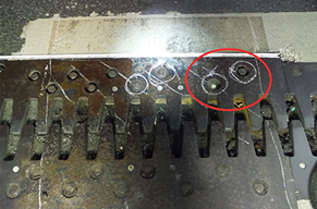 伸縮装置補修（ボルト交換）